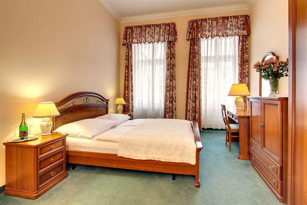 Hotel Bishop'S House Praga