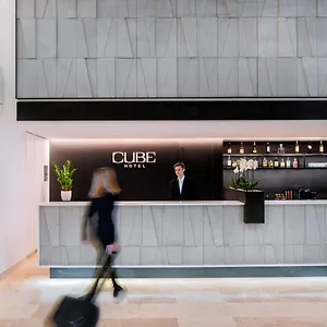 Cube Hotel