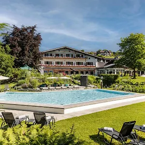 https://alpenhof-murnau.com-bavaria.com