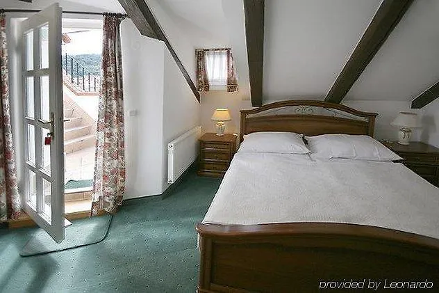 Bishop'S House Hotel Prague